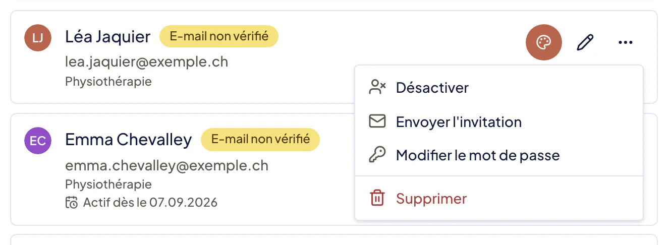 Menu « … » d’une praticienne qui n’a pas encore accepté son invitation : Désactiver, Envoyer l’invitation, Modifier le mot de passe et, séparé en rouge, Supprimer.